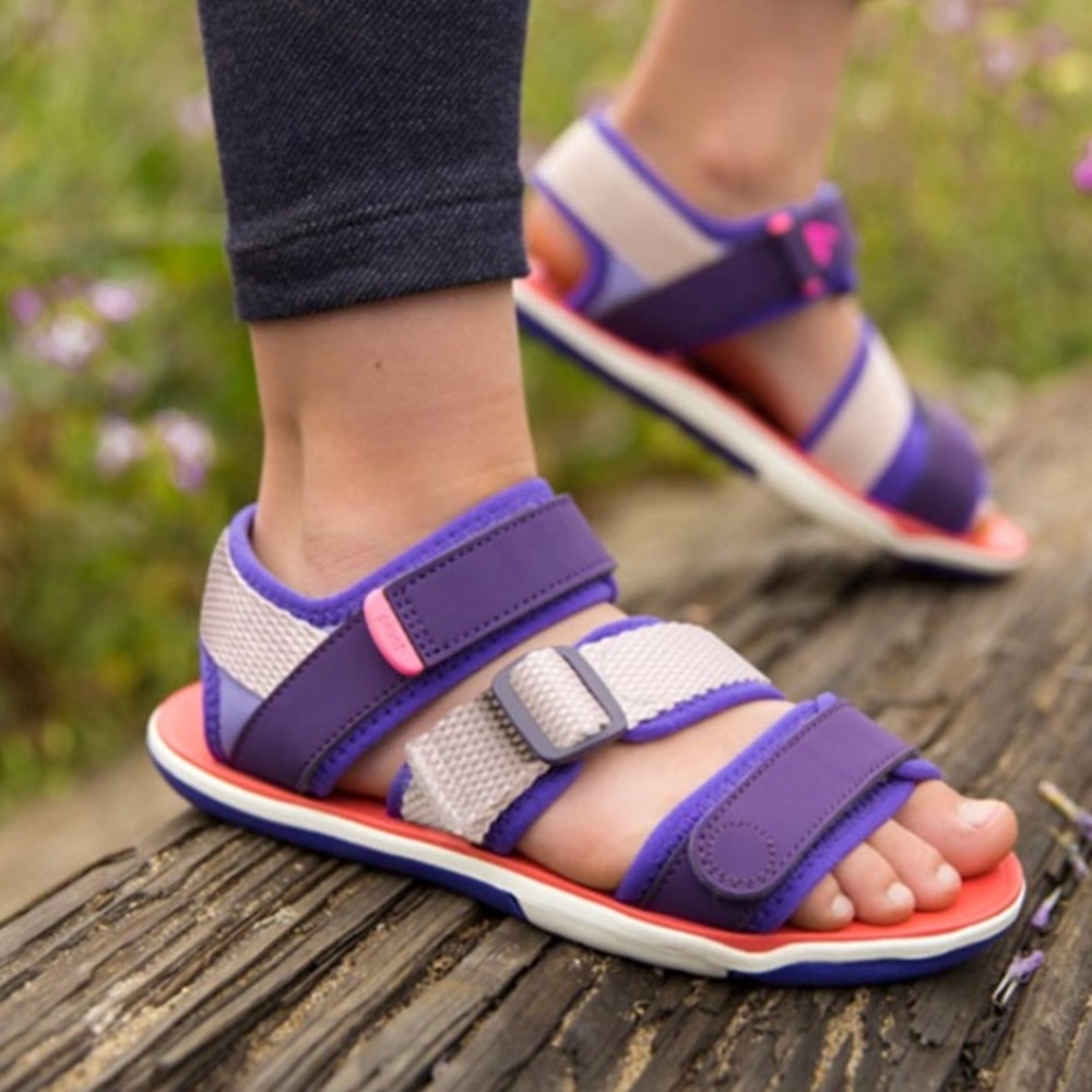 EUC Plae Wes sandals